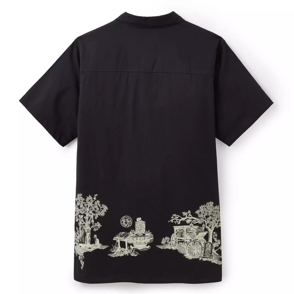 NWT The Haunted Mansion Our Universe Men’s Woven Button-Down Shirt – Large